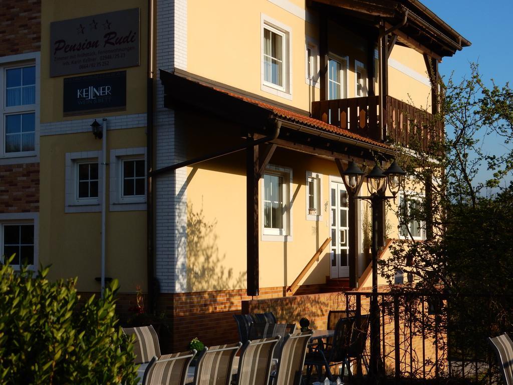 Pension Rudi - Weingut Kellner Hotel Pulkau Exterior foto